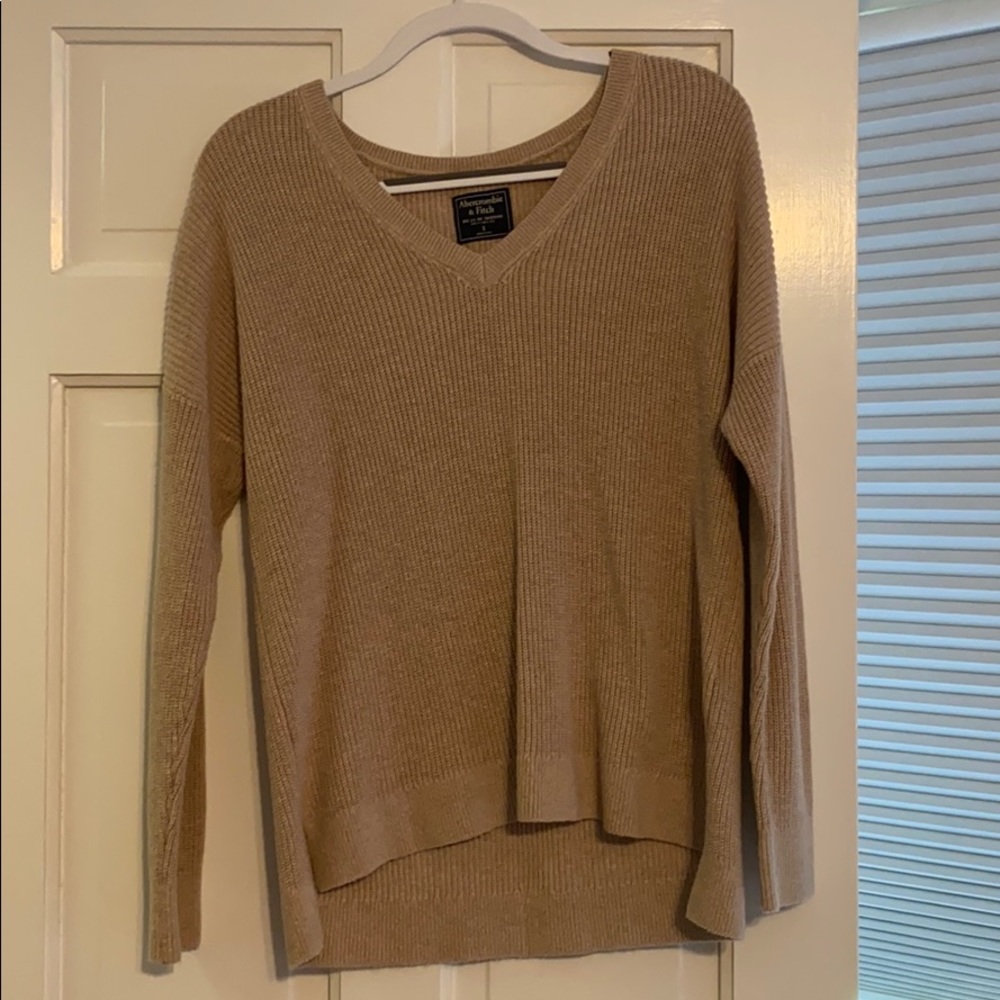 Abercrombie & Fitch v neck sweater
